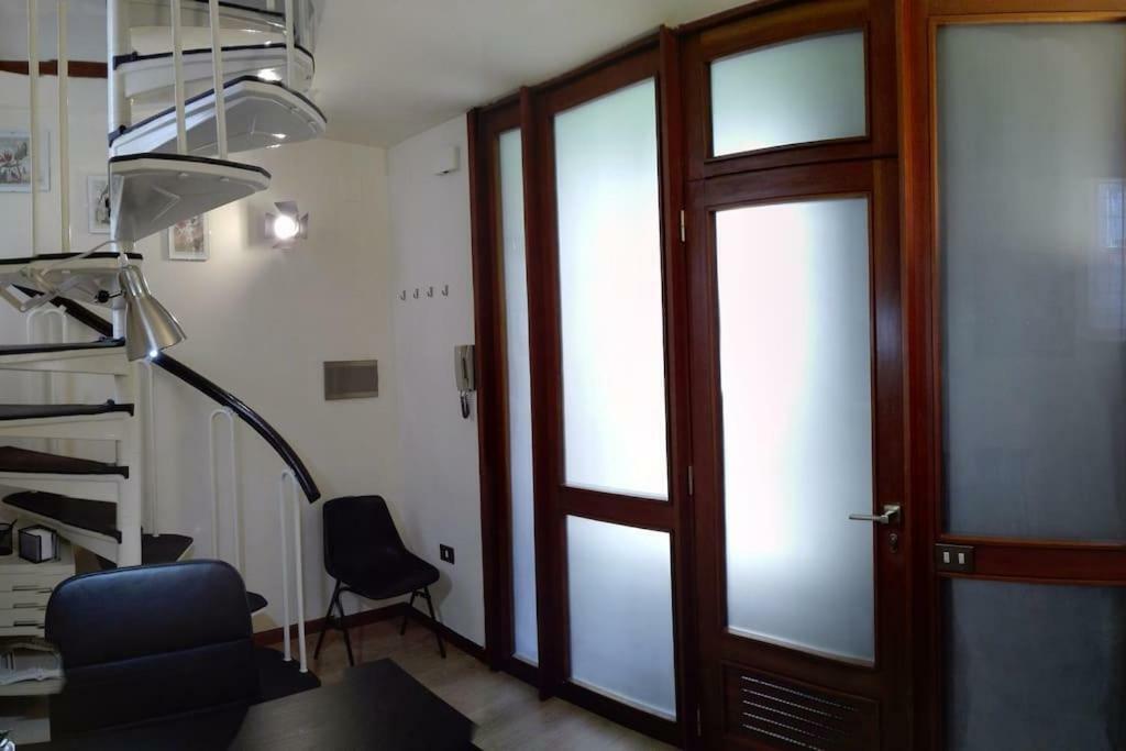 Bilocale In Centro Appartement Salerno Buitenkant foto