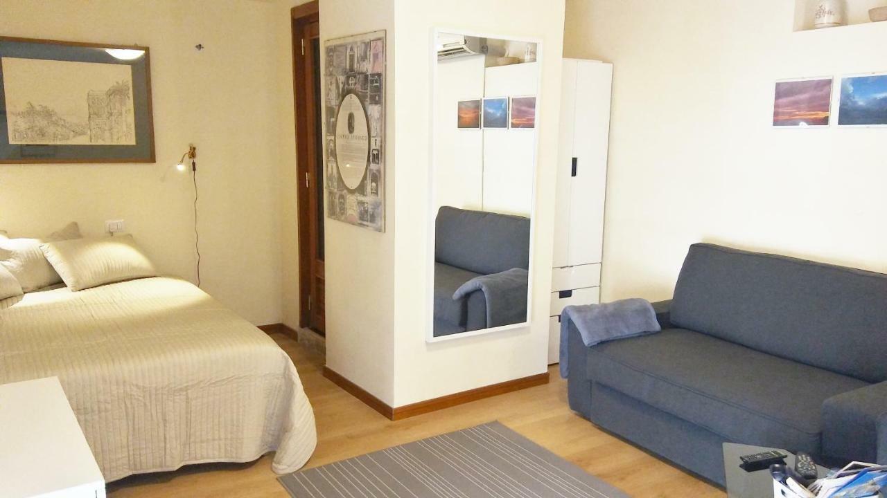 Bilocale In Centro Appartement Salerno Buitenkant foto
