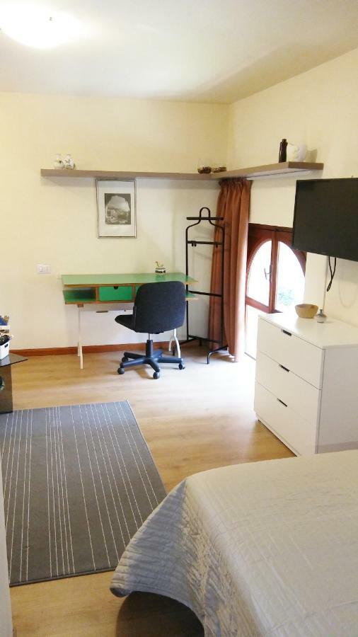 Bilocale In Centro Appartement Salerno Buitenkant foto