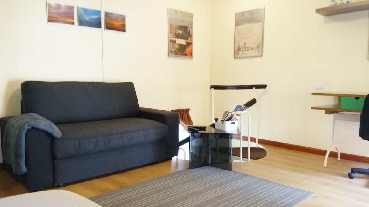 Bilocale In Centro Appartement Salerno Buitenkant foto