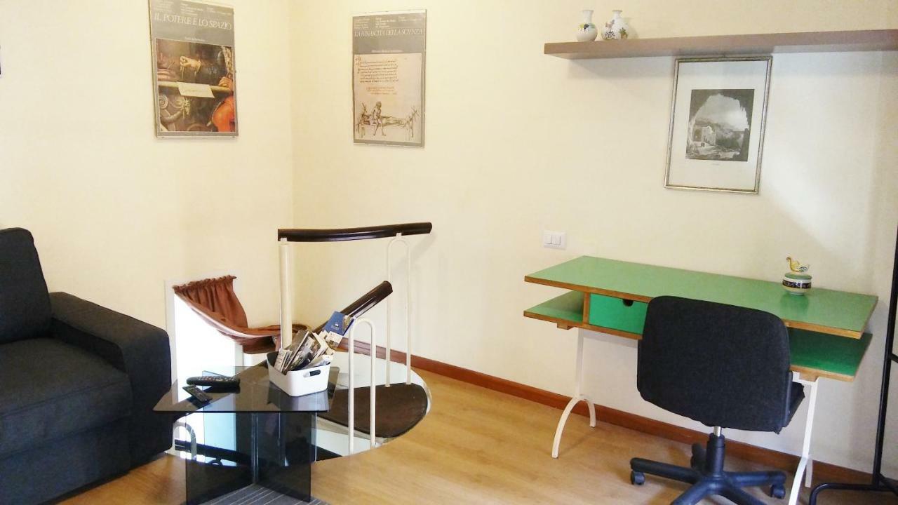 Bilocale In Centro Appartement Salerno Buitenkant foto