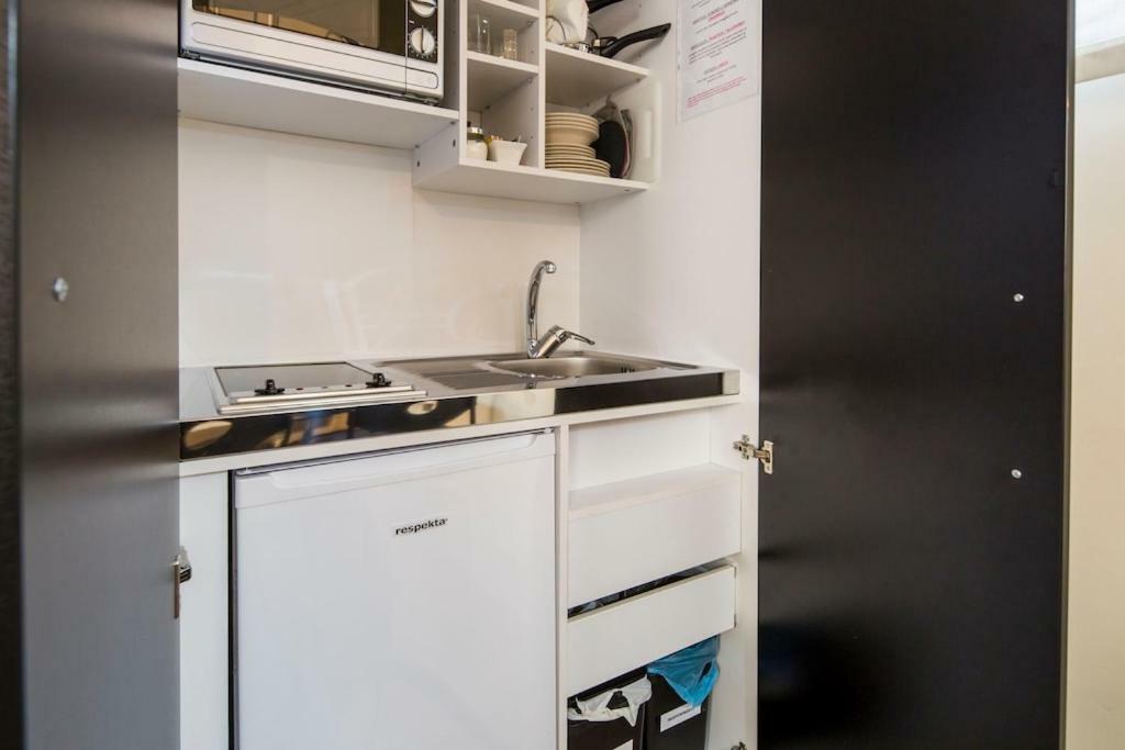 Bilocale In Centro Appartement Salerno Buitenkant foto